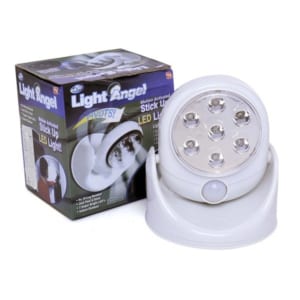 den-led-xoay-360-do-cam-ung-3
