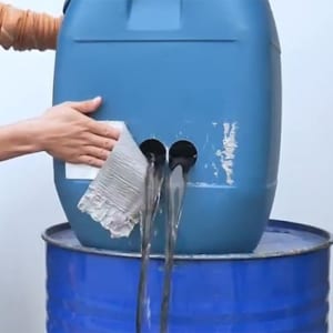 chống thấm thùng phi bằng keo chong tham x2000