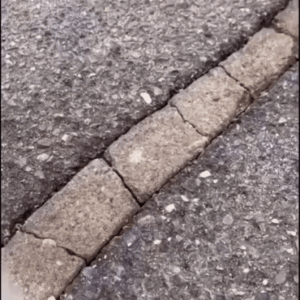 Chống thấm vết nứt sân thượng